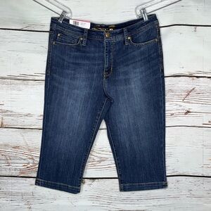 Seven7 NWT Size 14 Blue Denim Mid Rise Slim Fit Audrey Skimmer Jean Capris